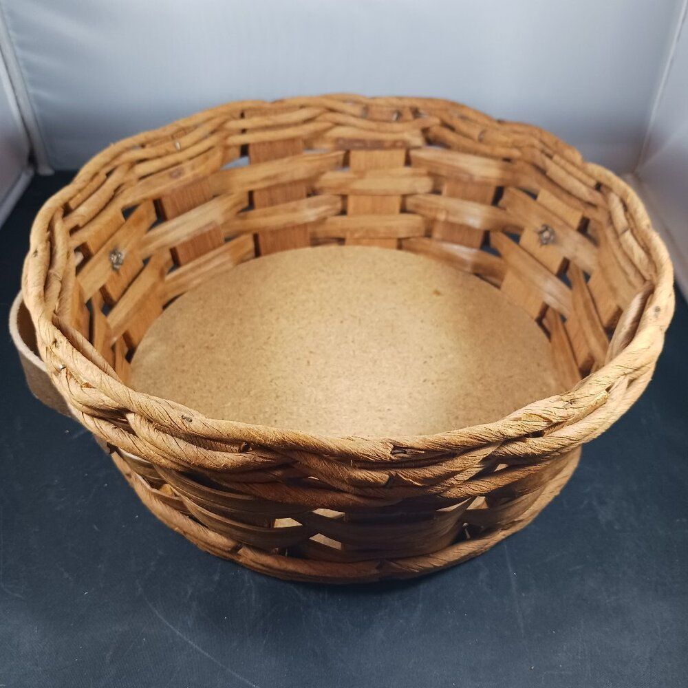 Pyrex Vintage Round Woven Basket With Handles For 2qt Casserole Dish